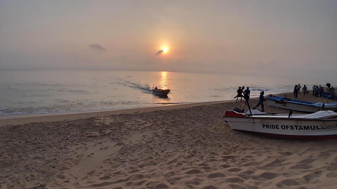 Kunam Beach Rest Inn Batticaloa Eksteriør bilde