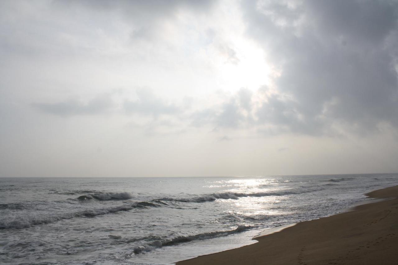Kunam Beach Rest Inn Batticaloa Eksteriør bilde