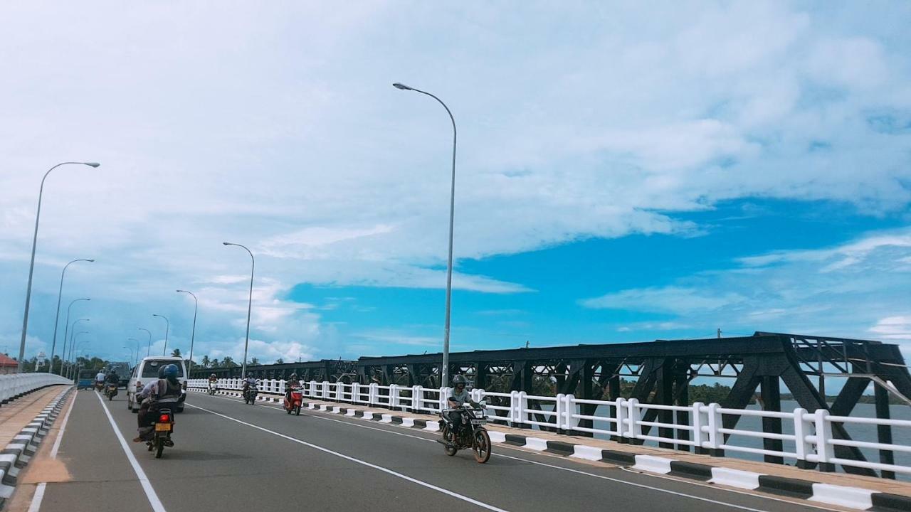 Kunam Beach Rest Inn Batticaloa Eksteriør bilde