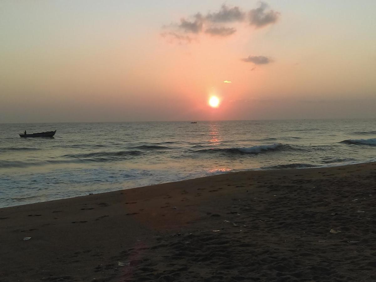 Kunam Beach Rest Inn Batticaloa Eksteriør bilde